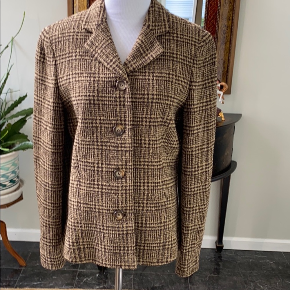 And Taylor lined jacket